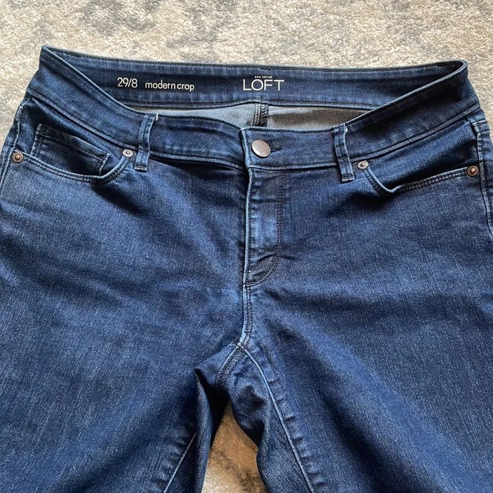 Woman’s Ann Taylor Loft Modern Crop Jeans - Picture 5 of 7